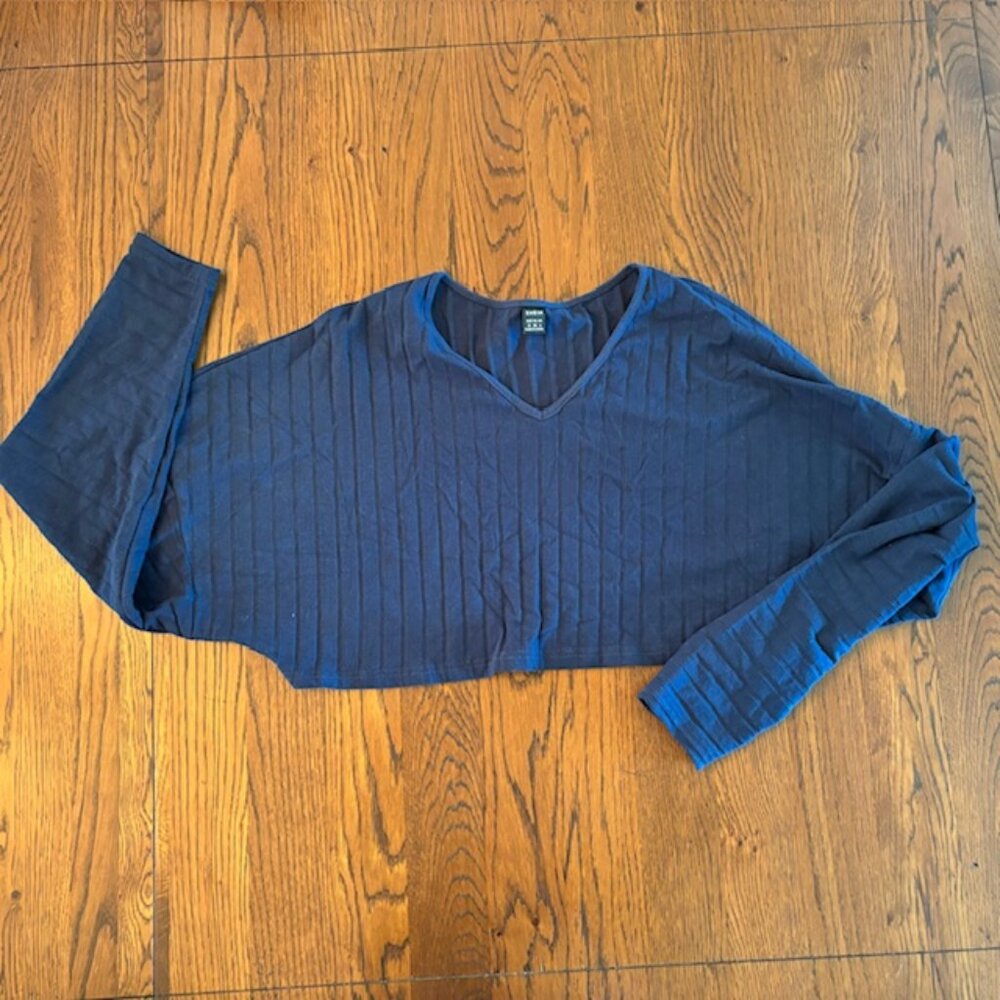 Women's Blue Cropped Shirt Size Medium Shein